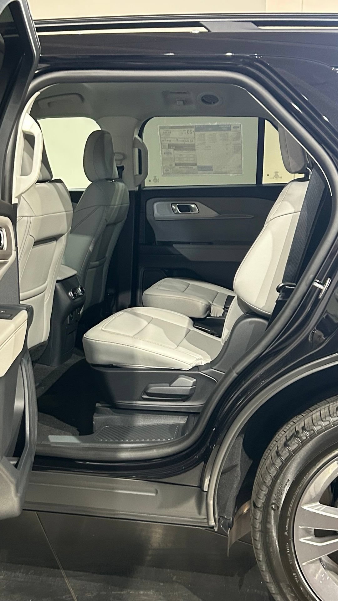 New 2026 Ford Explorer Active w/ Active Comfort Package AWD/4WD image 47
