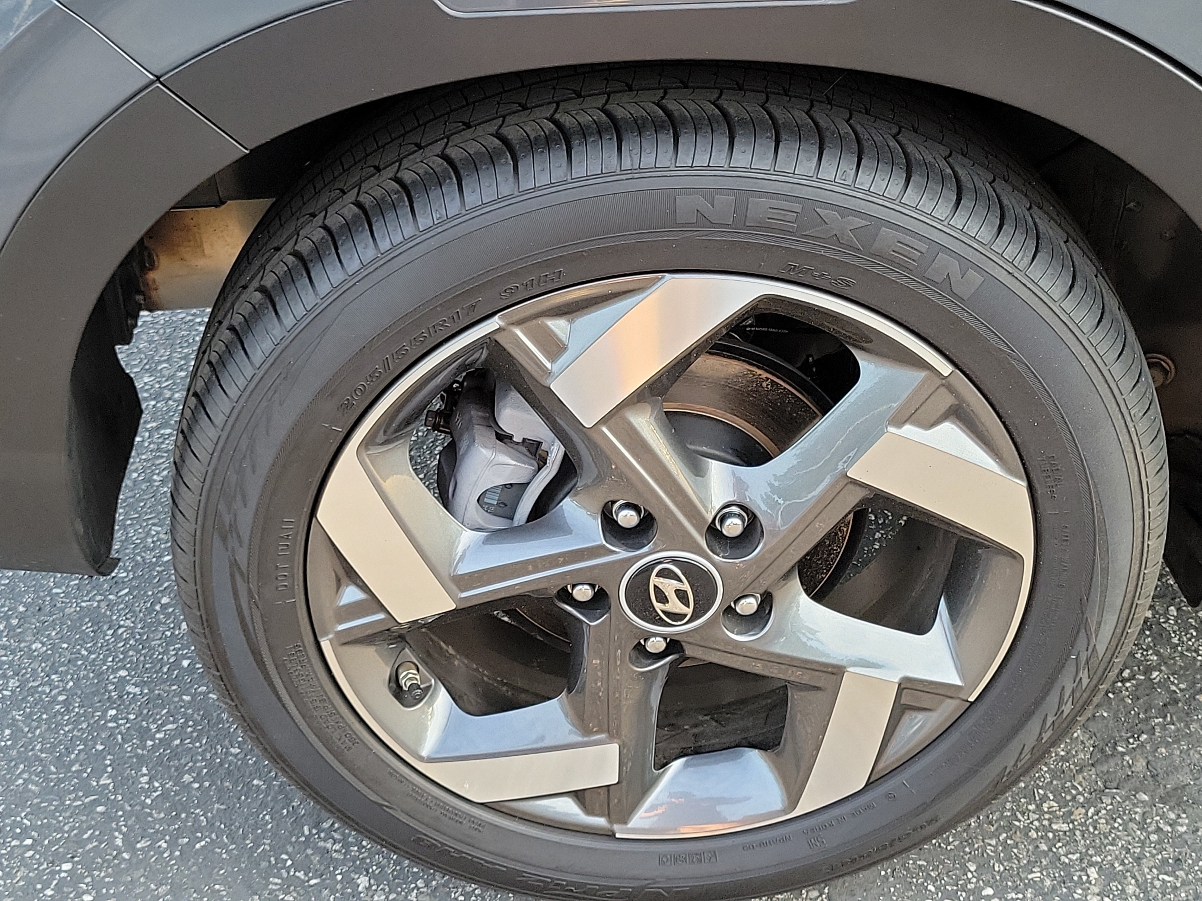 Certified 2026 Hyundai Venue SEL FWD image 26