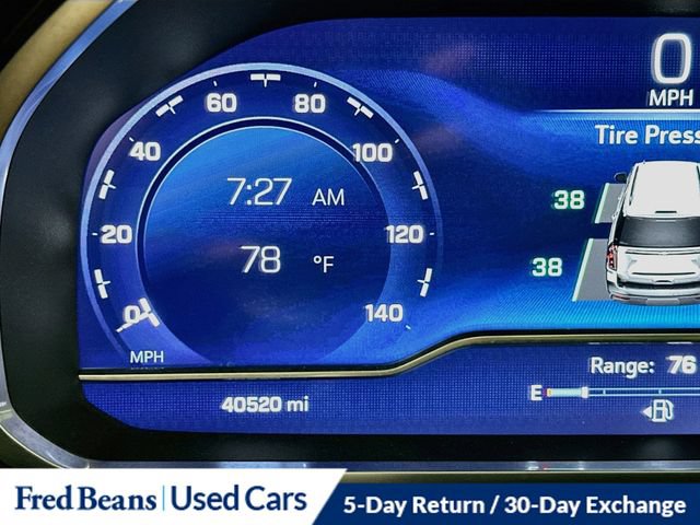 Used 2023 Chevrolet Suburban RST w/ Luxury Package AWD/4WD image 17