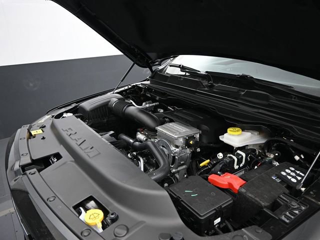 New 2026 RAM 1500 4x4 Crew Cab image 43