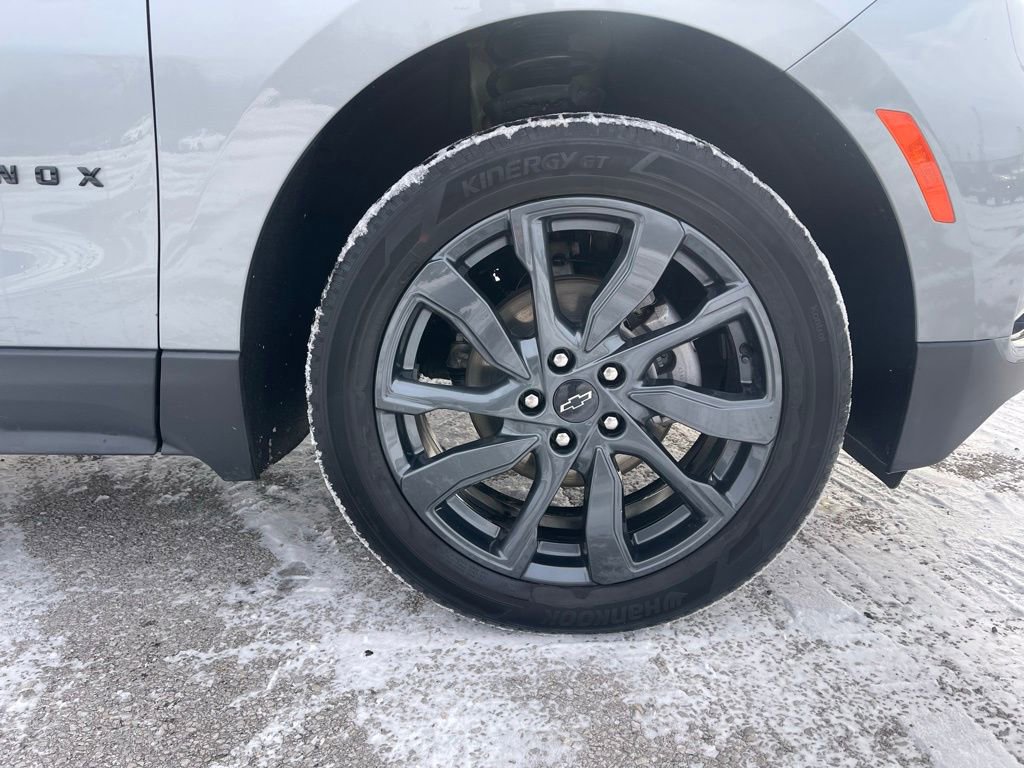 Used 2023 Chevrolet Equinox RS image 12