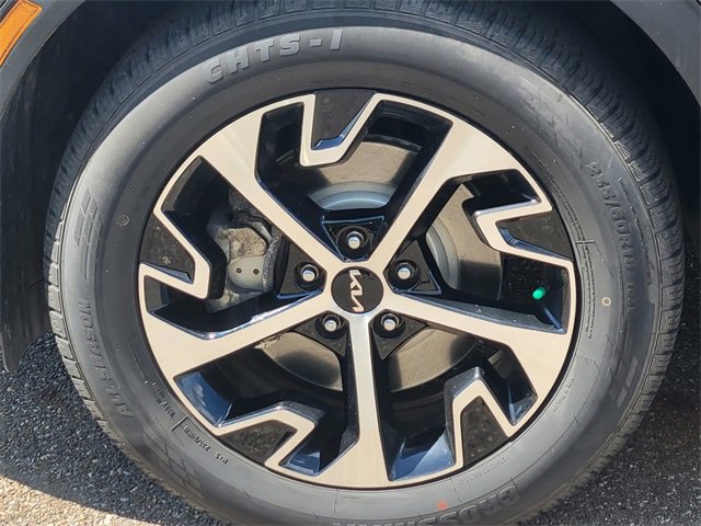 Used 2023 Kia Sportage EX image 12