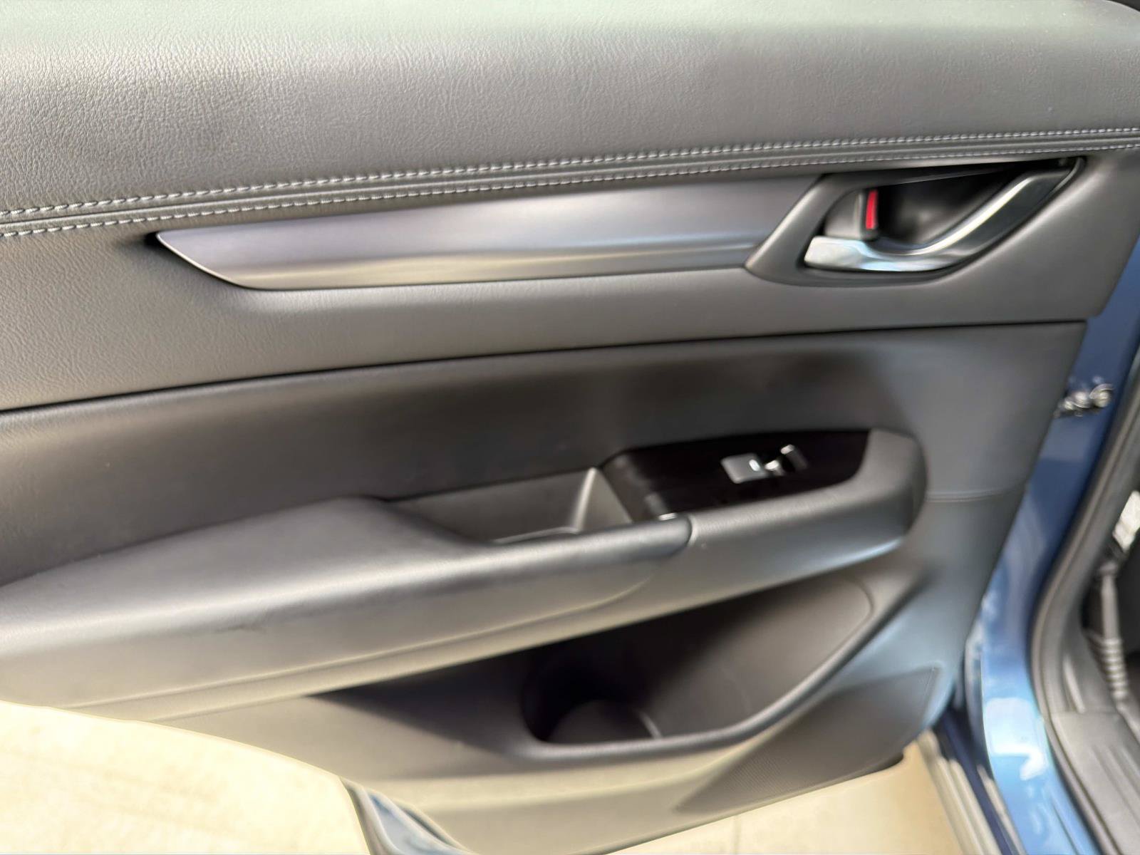 Used 2018 MAZDA CX-5 Touring FWD image 9