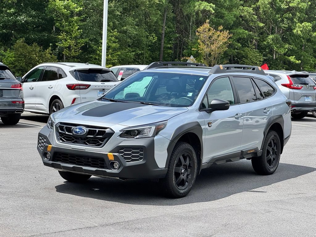 Used 2025 Subaru Outback Wilderness w/ Wilderness Package AWD/4WD image 2