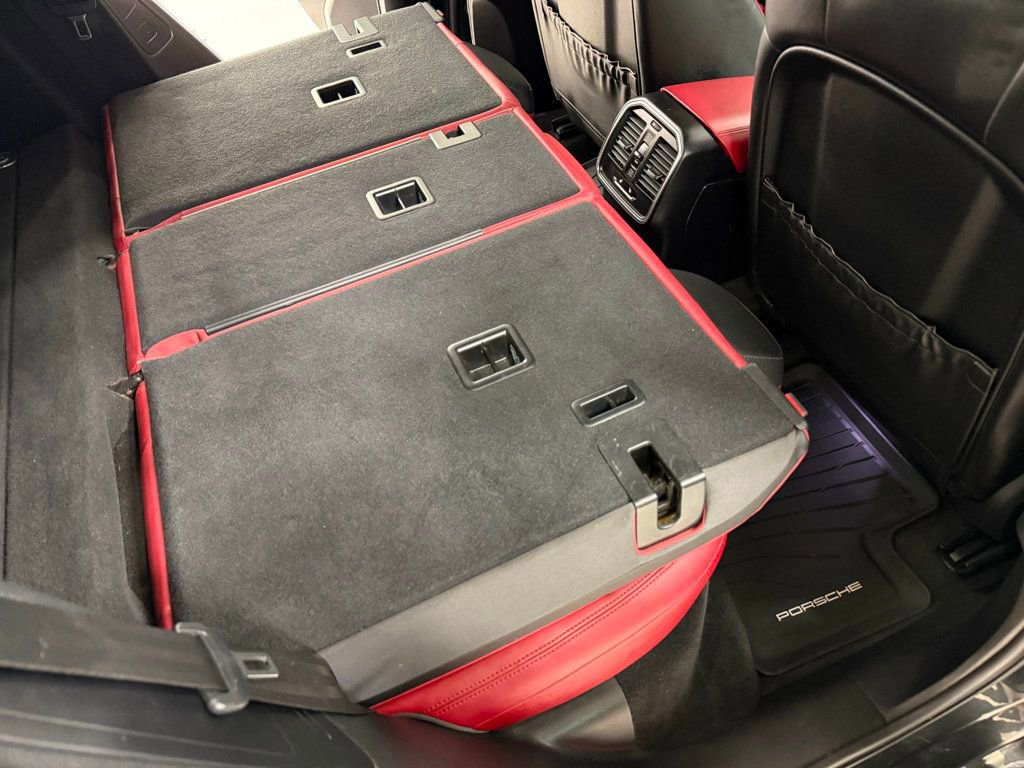 Used 2017 Porsche Macan Turbo image 77