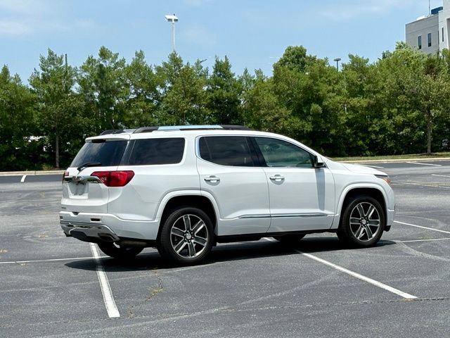 Used 2018 GMC Acadia Denali w/ Technology Package FWD image 8