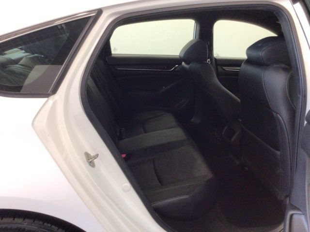 Used 2019 Honda Accord Sport image 15