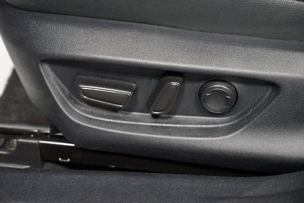 Used 2025 Toyota Camry SE FWD image 34
