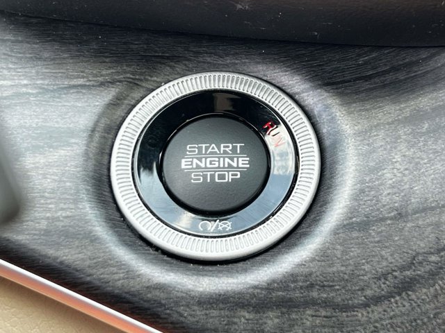 Used 2023 Jeep Grand Cherokee 4WD 4xe image 26