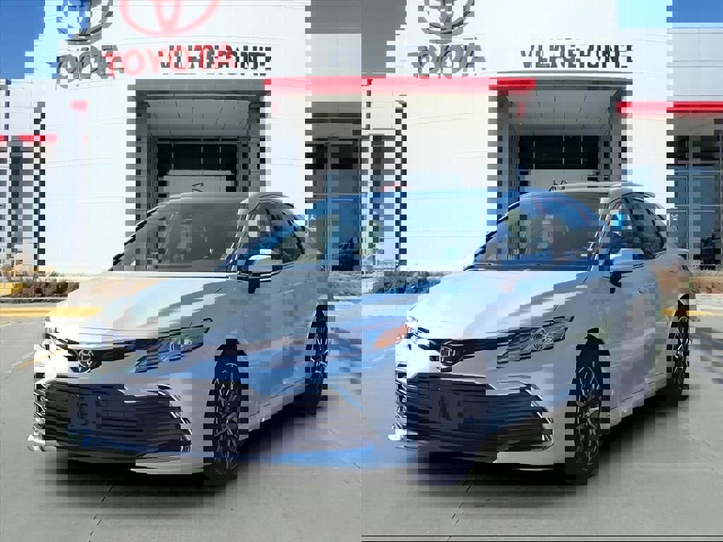 Used 2022 Toyota Camry XLE