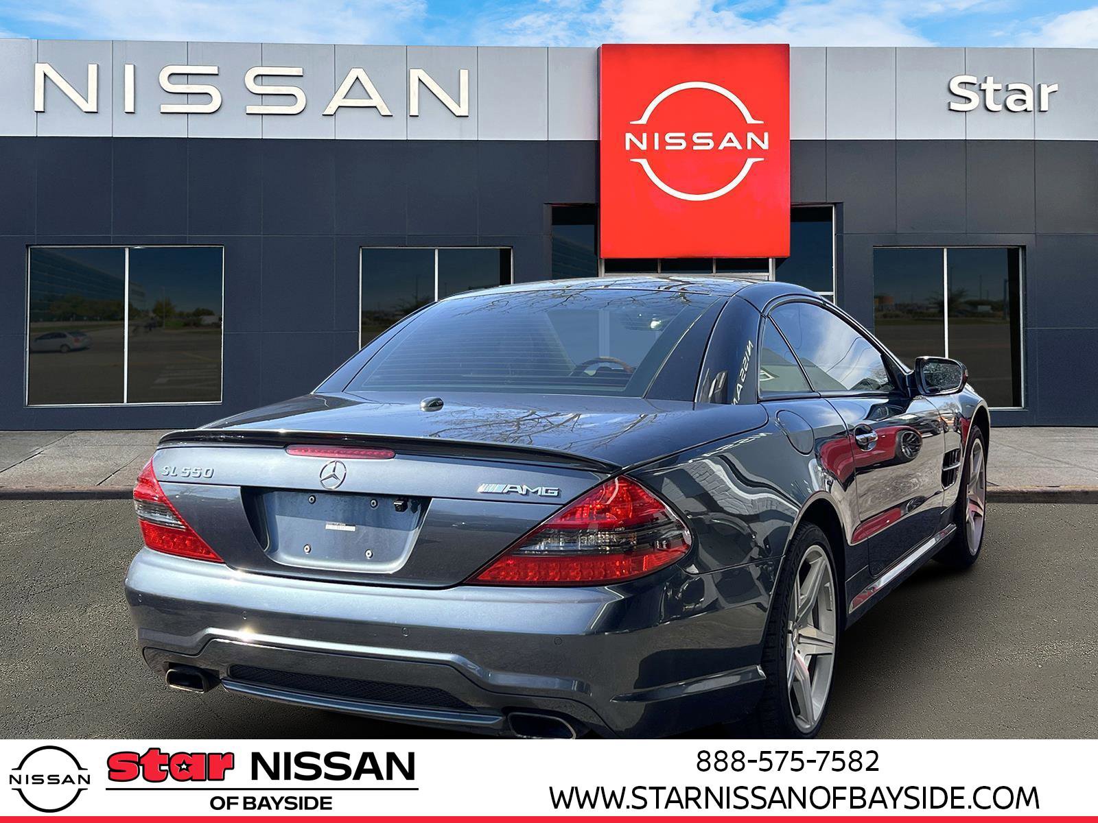 Used 2009 Mercedes-Benz SL 550 image 4