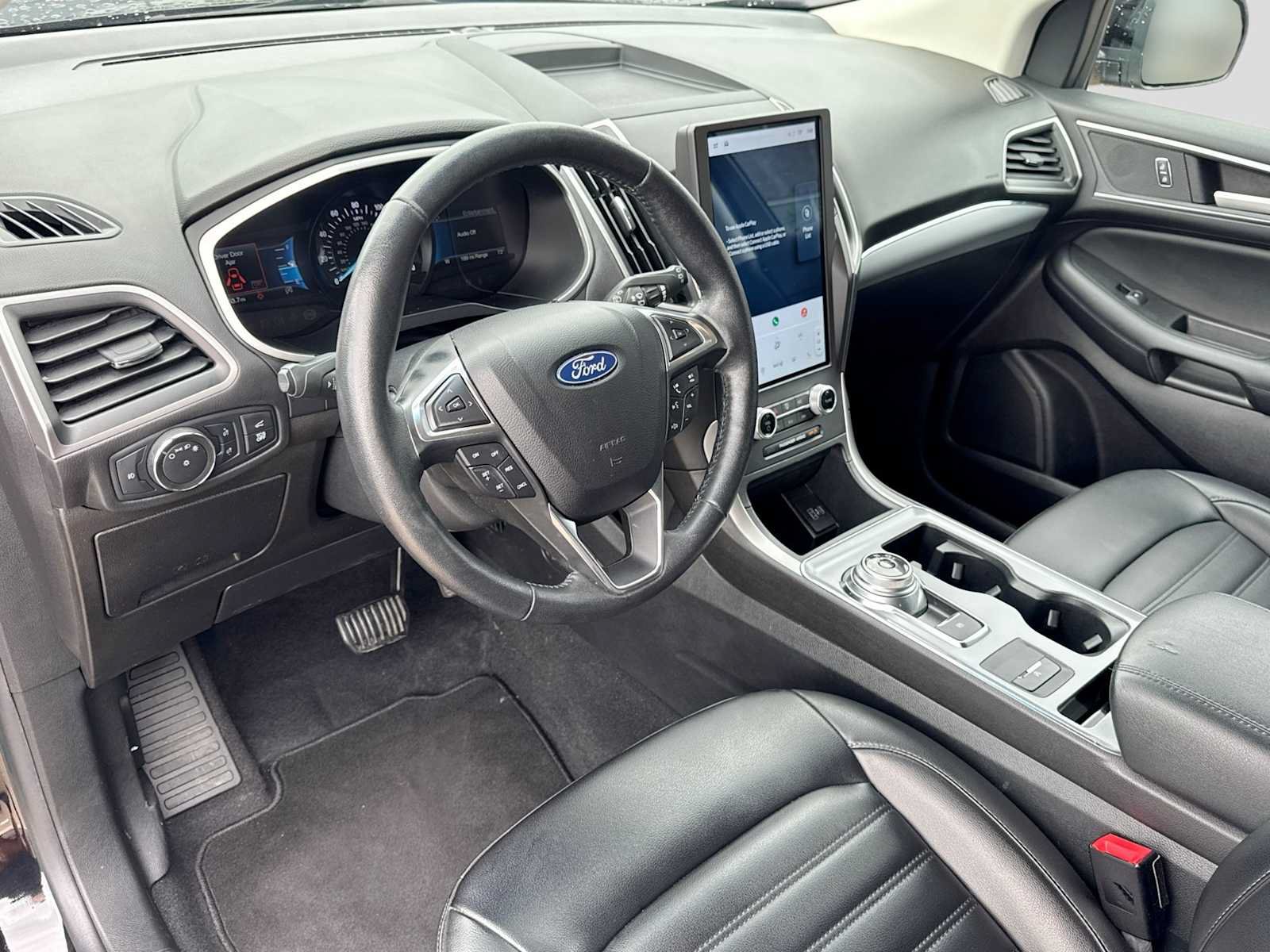 Certified 2021 Ford Edge SEL w/ Convenience Package AWD/4WD image 2