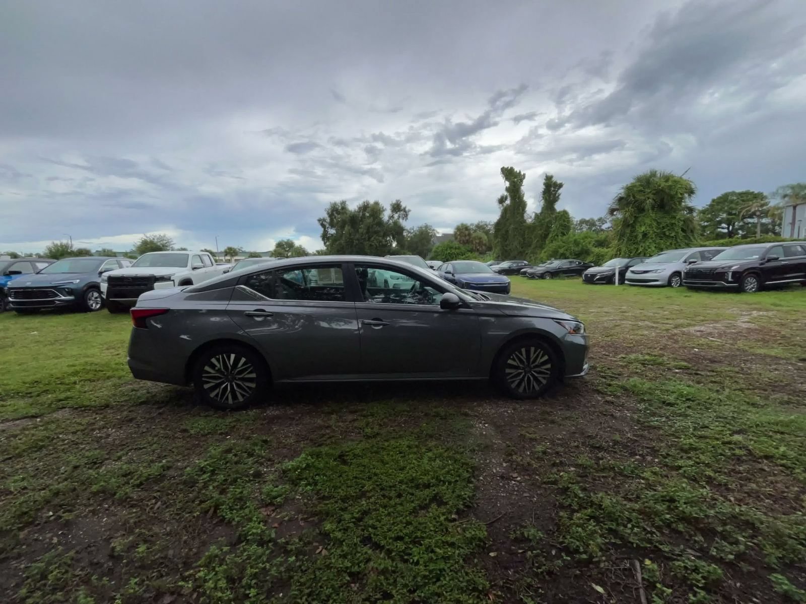 Used 2026 Nissan Altima 2.5 SV FWD image 15