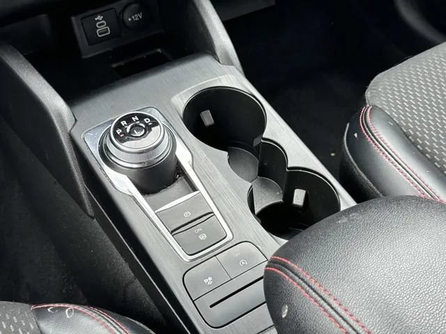 Used 2025 Ford Escape ST-Line FWD image 18