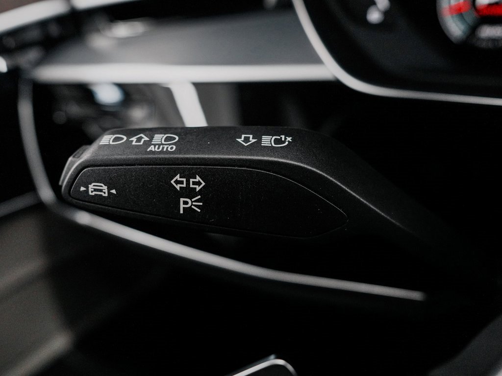 Used 2023 Audi A8 L 3.0T w/ Luxury Package image 22