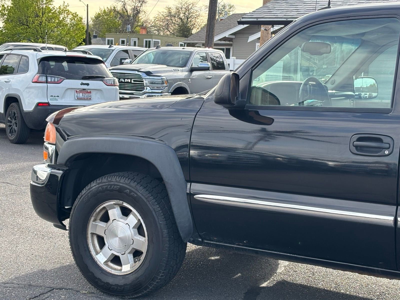 Used 2004 GMC Sierra 1500 SLE w/ Safe And Sound Package image 6