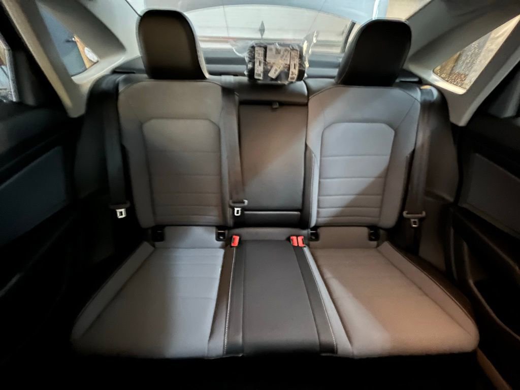New 2026 Volkswagen Jetta SE FWD image 26