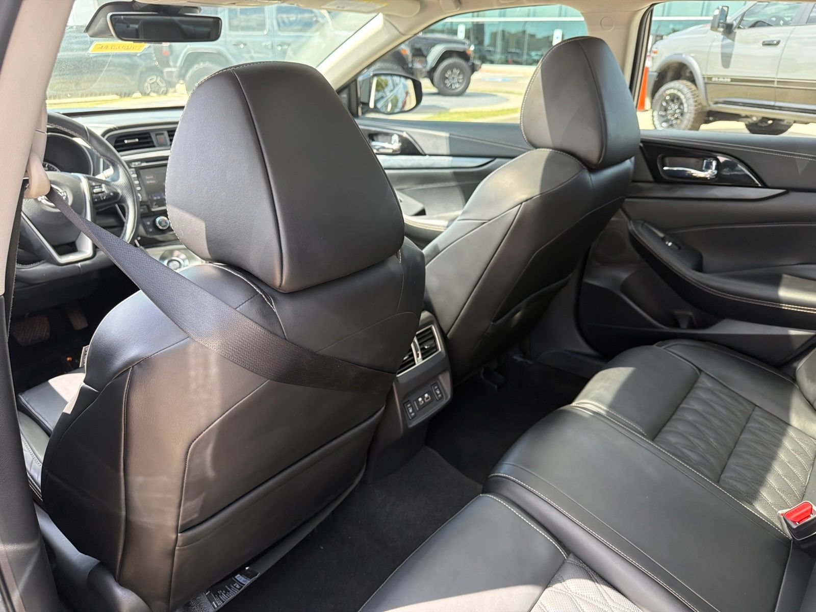 Used 2023 Nissan Maxima Platinum w/ Sport Mat Group FWD image 16