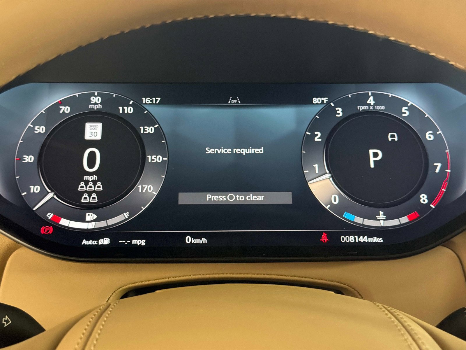 Used 2025 Land Rover Range Rover Long Wheelbase SE image 46