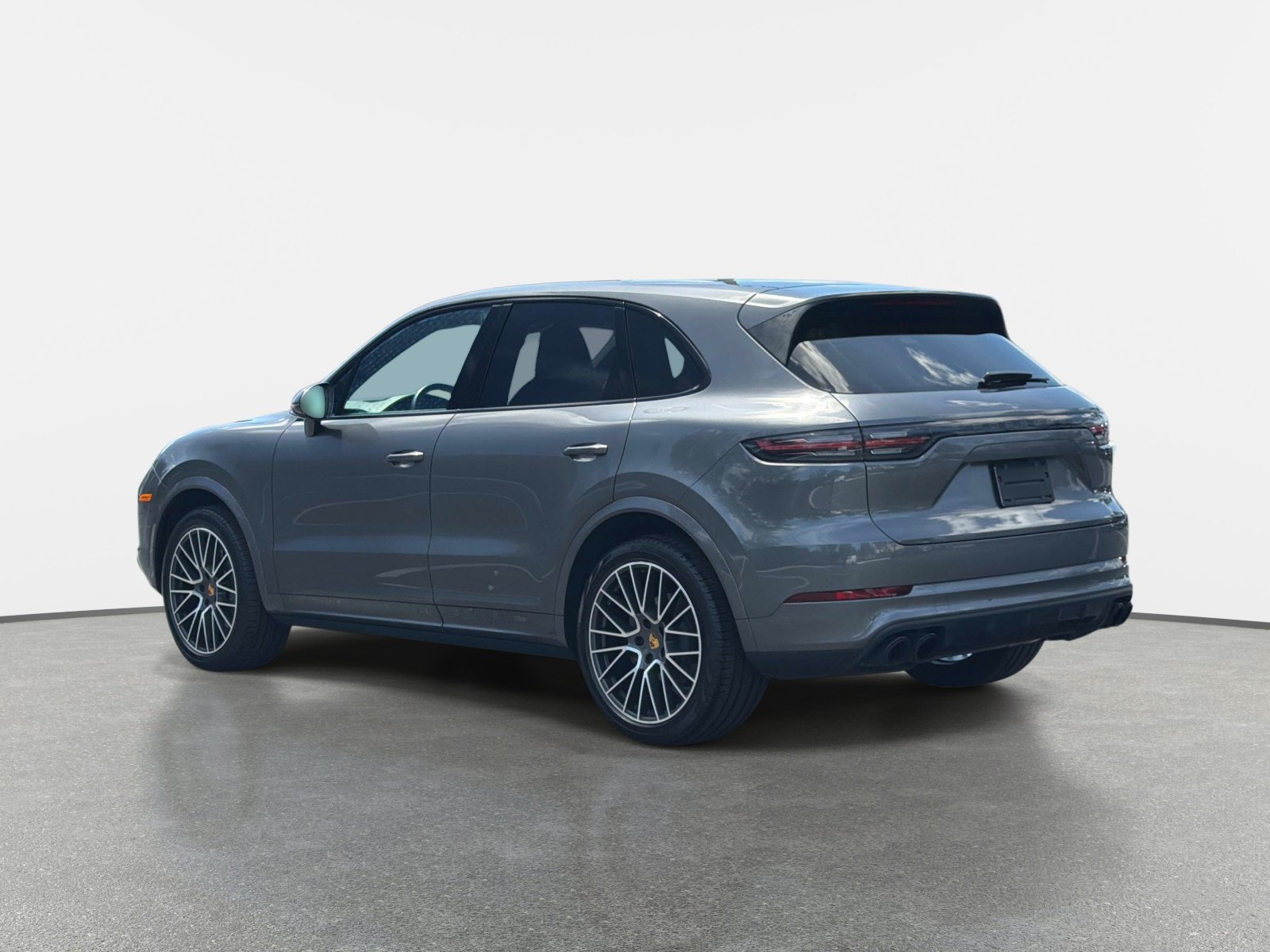 Used 2019 Porsche Cayenne S AWD/4WD image 4