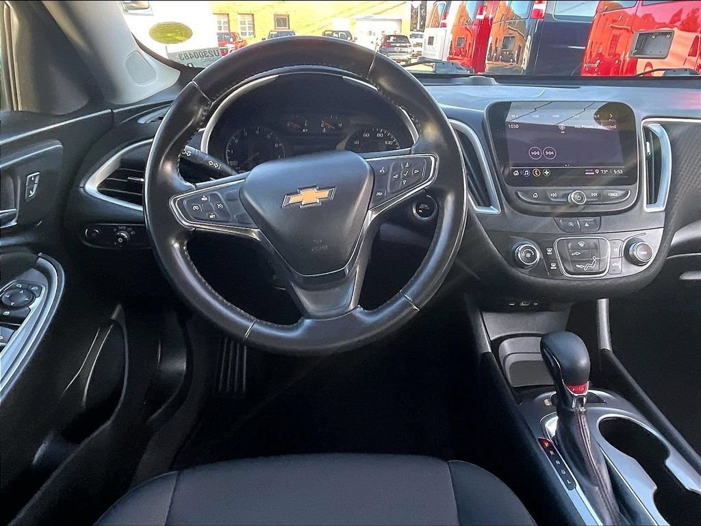 Used 2021 Chevrolet Malibu RS FWD image 17