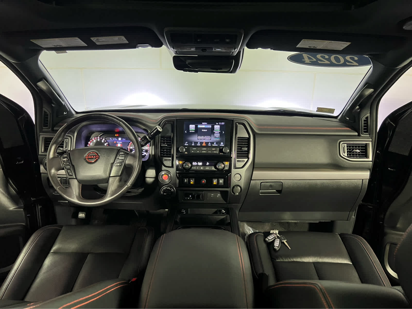 Certified 2024 Nissan Titan PRO-4X w/ Pro-4x Convenience Package AWD/4WD image 10