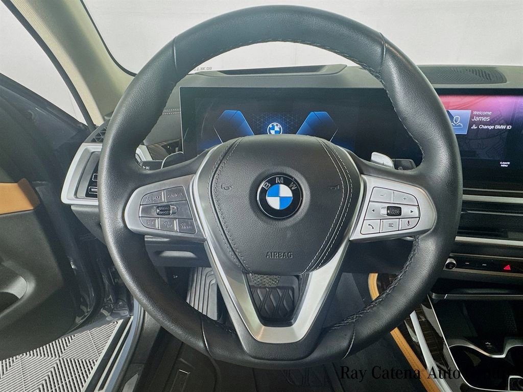Certified 2023 BMW X7 xDrive40i w/ Premium Package image 11