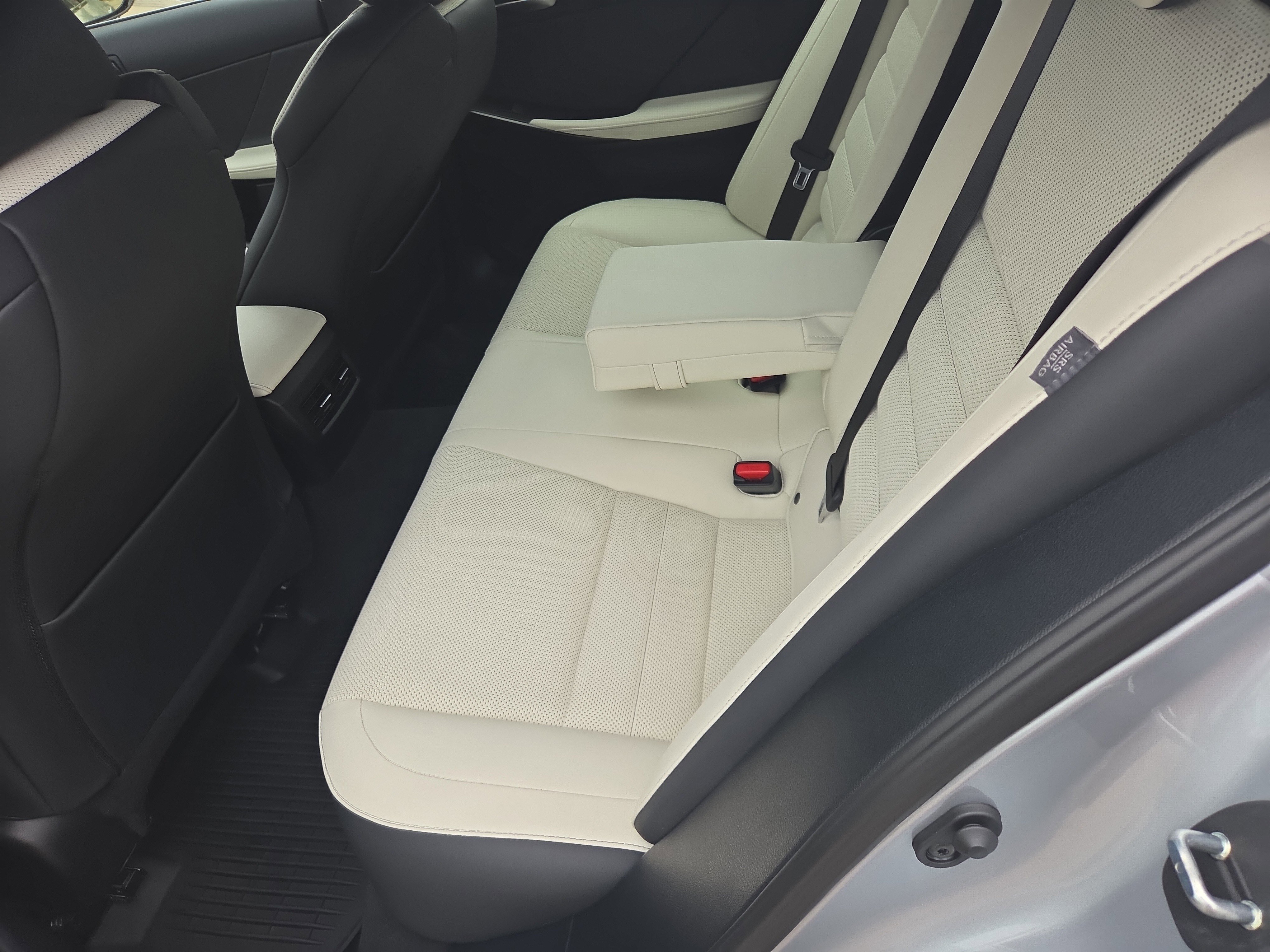 Used 2023 Lexus IS 350 F Sport w/ Memory Package image 7