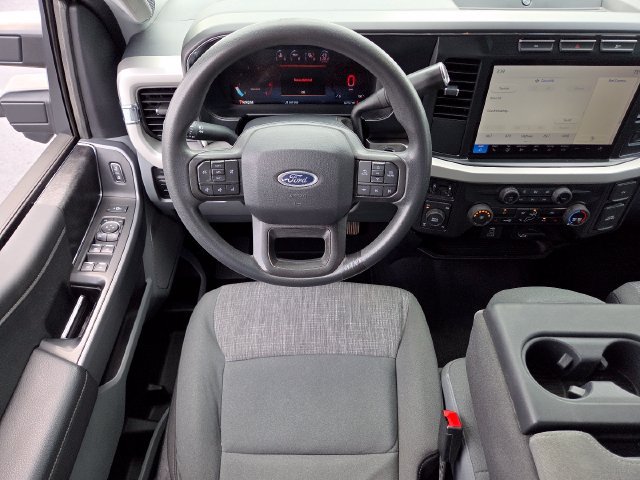 Used 2023 Ford F250 XLT w/ Black Appearance Package AWD/4WD image 25