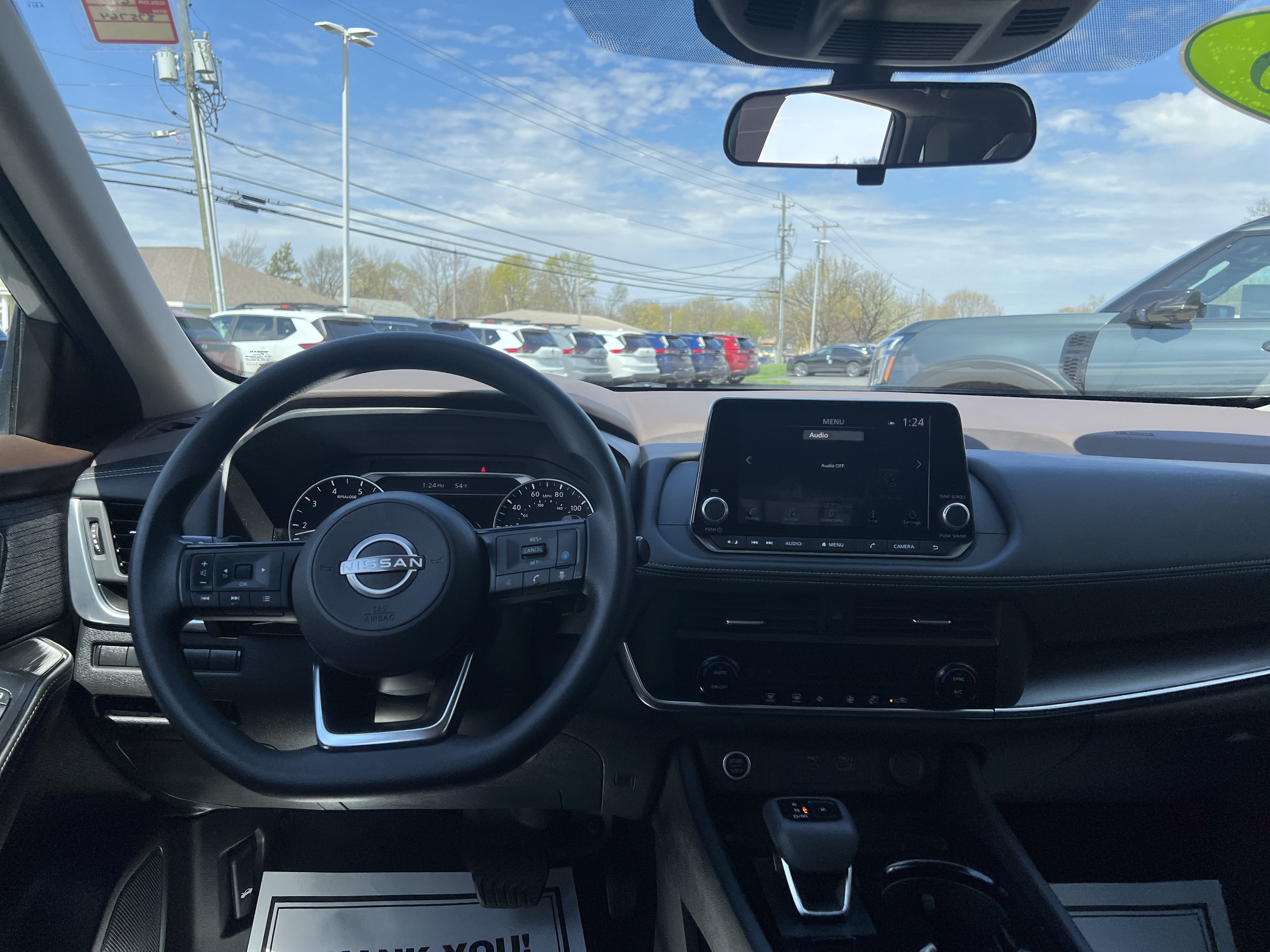 Used 2023 Nissan Rogue SV AWD/4WD image 5