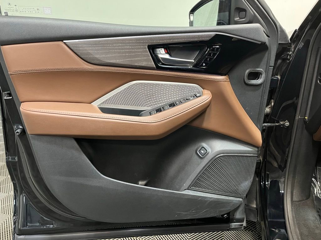 Certified 2024 Acura MDX SH-AWD w/ Advance Package image 13