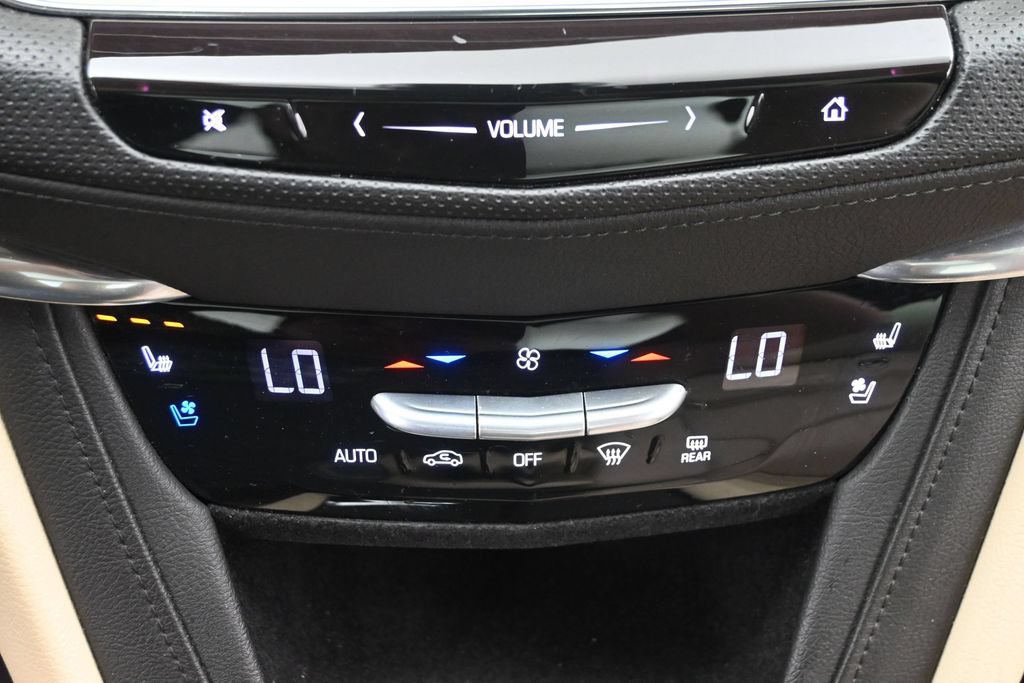 Used 2017 Cadillac XT5 Premium Luxury AWD/4WD image 22