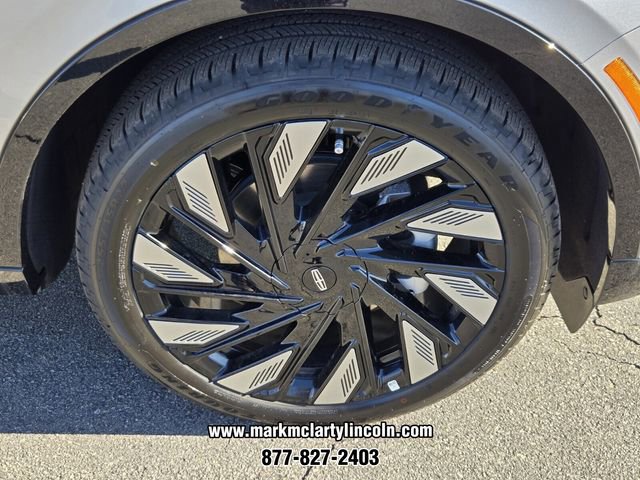New 2026 Lincoln Nautilus Reserve w/ Jet Appearance Package image 14