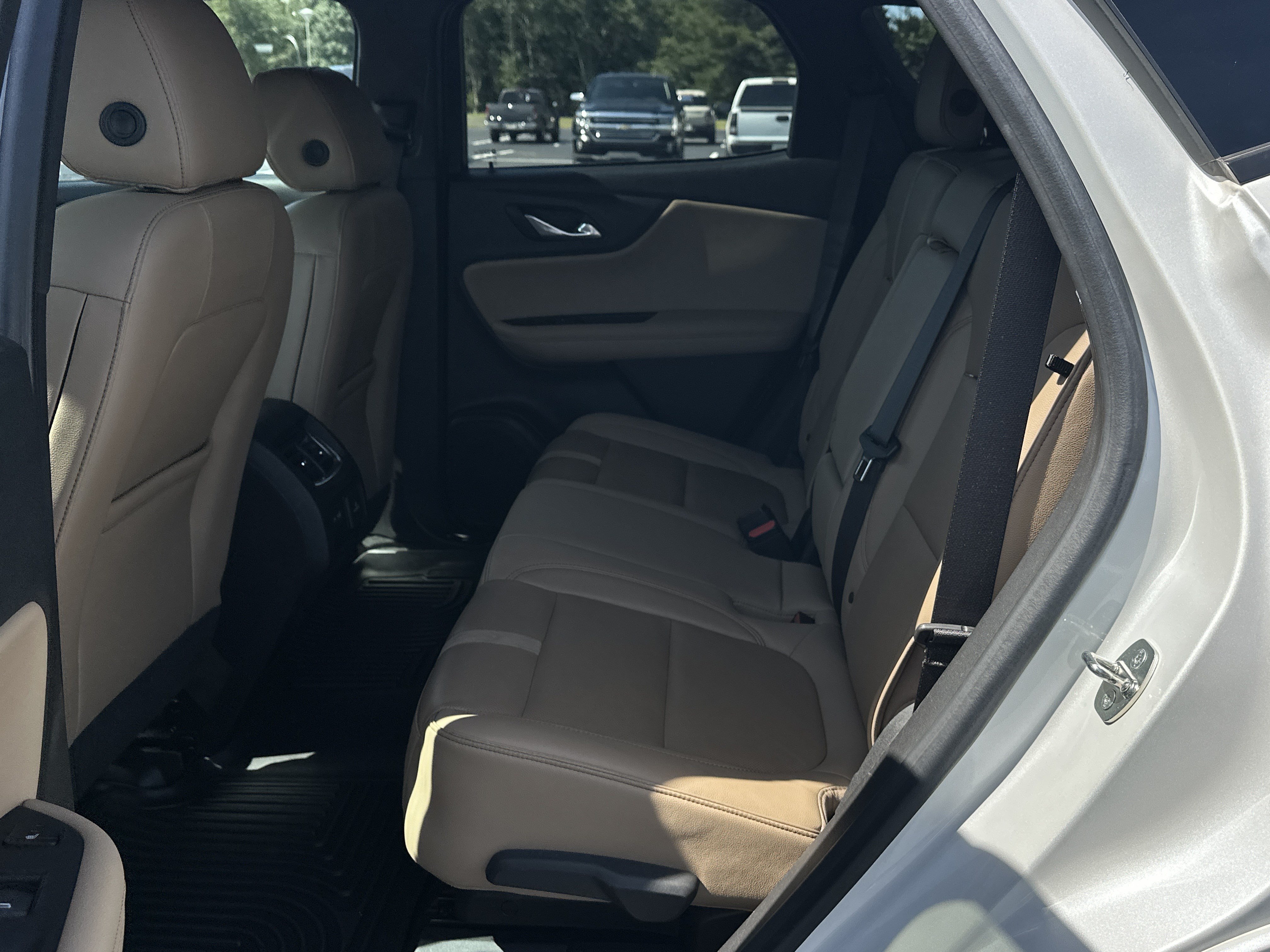 Used 2020 Chevrolet Blazer Premier w/ Driver Confidence II Package FWD image 16