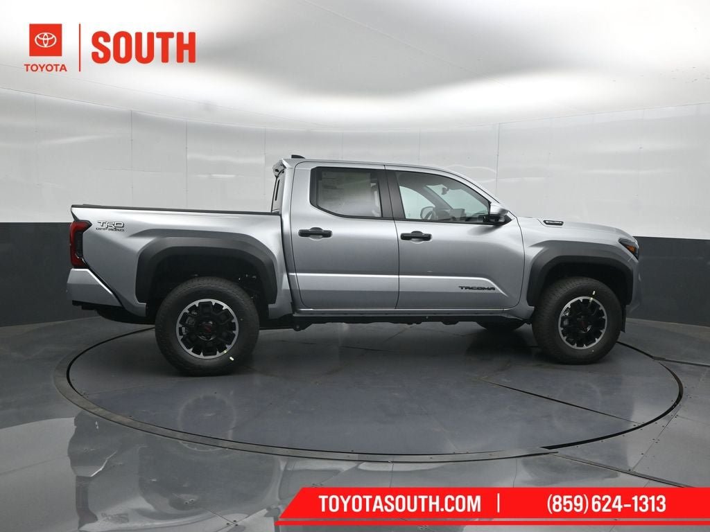 New 2026 Toyota Tacoma TRD Off-Road w/ TRD Off Road Premium Package AWD/4WD image 3