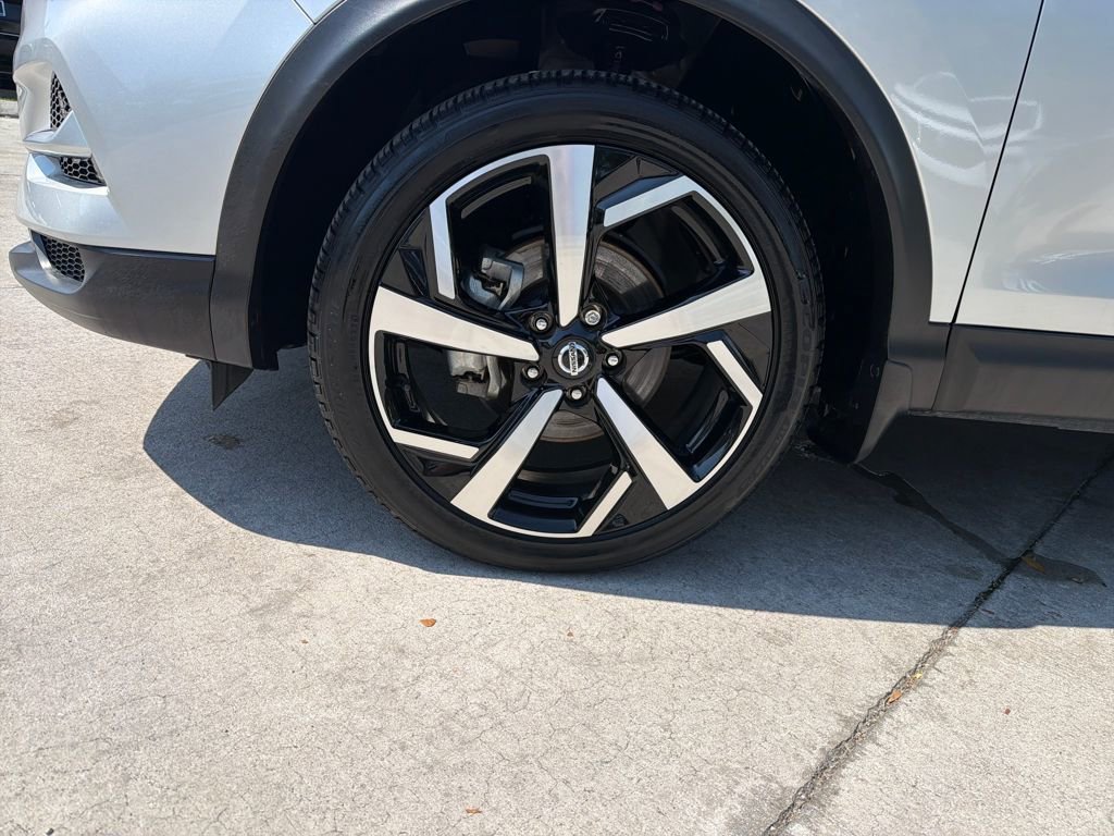 Certified 2022 Nissan Rogue Sport SL image 12
