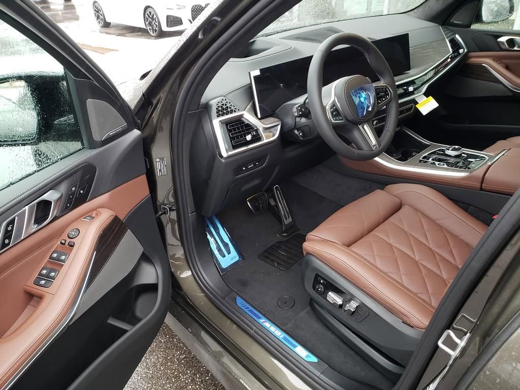 New 2026 BMW X5 M60i image 10