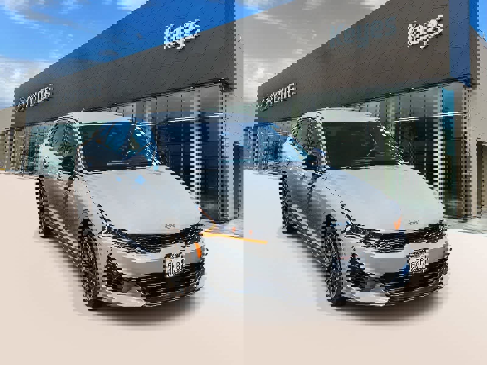 Used 2023 Kia K5 GT-Line w/ GT-Line Premium Package image 3