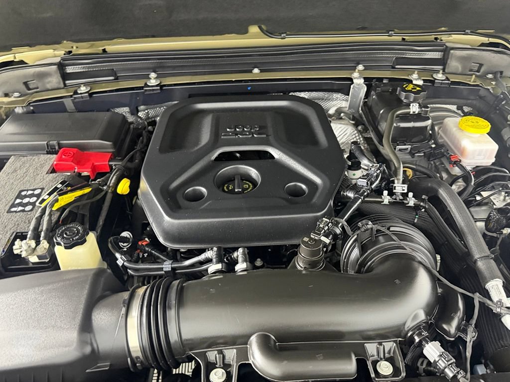 Certified 2025 Jeep Wrangler Unlimited Rubicon AWD/4WD image 44