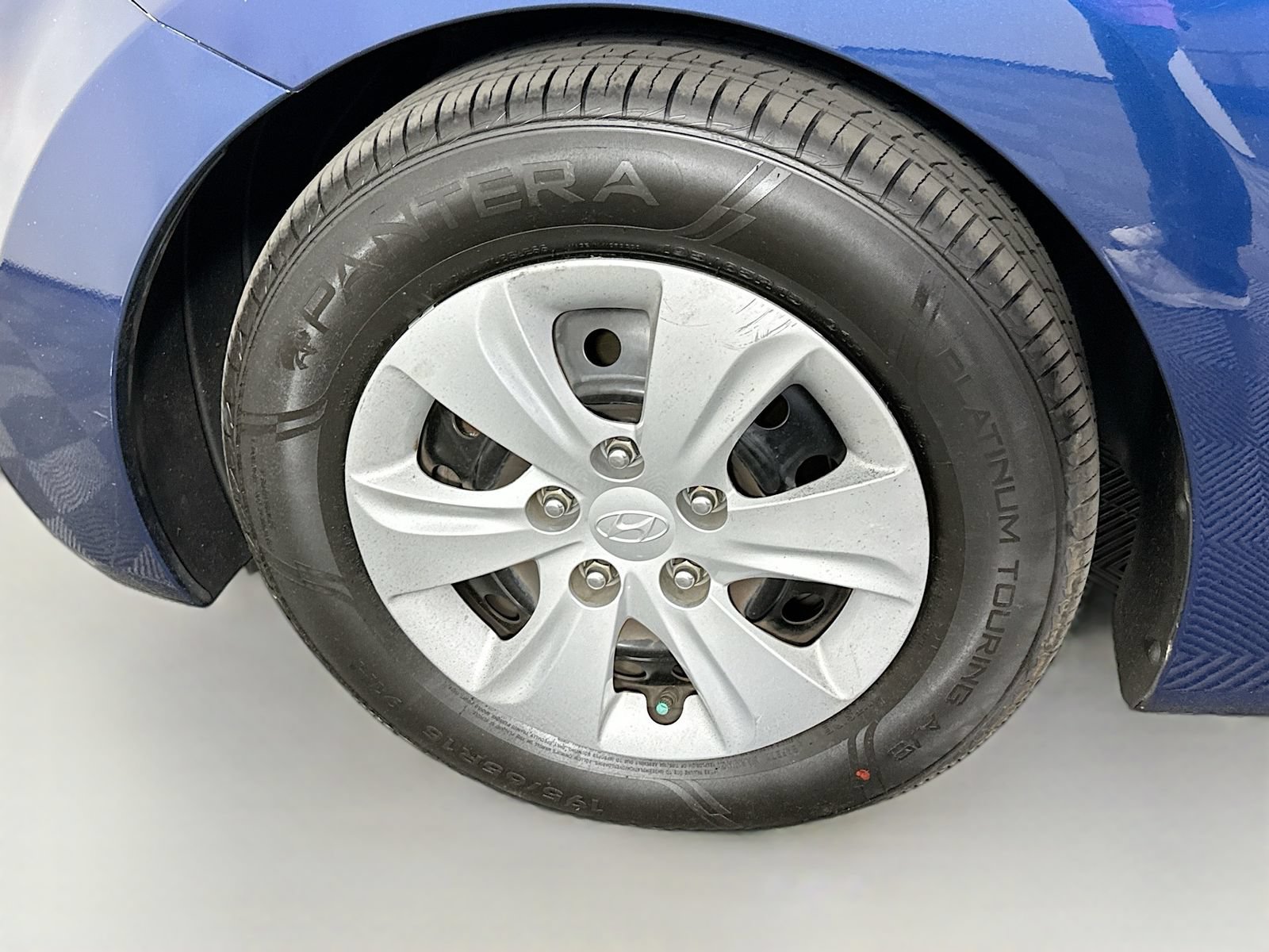 Used 2016 Hyundai Elantra SE FWD image 28