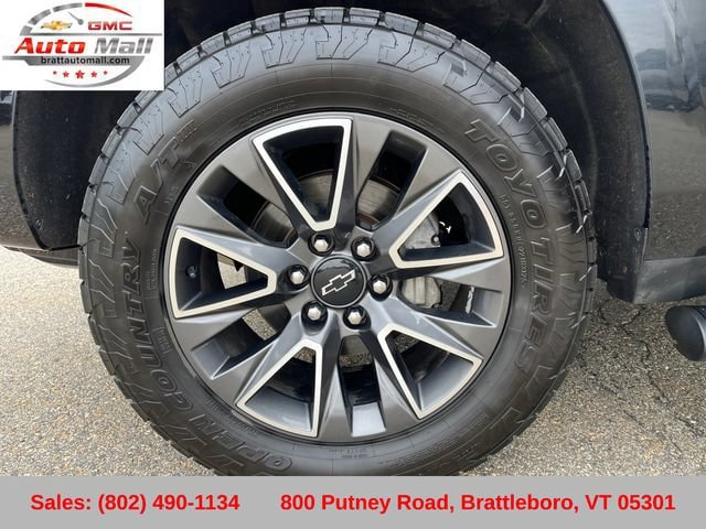 Used 2023 Chevrolet Tahoe Z71 w/ Luxury Package AWD/4WD image 29