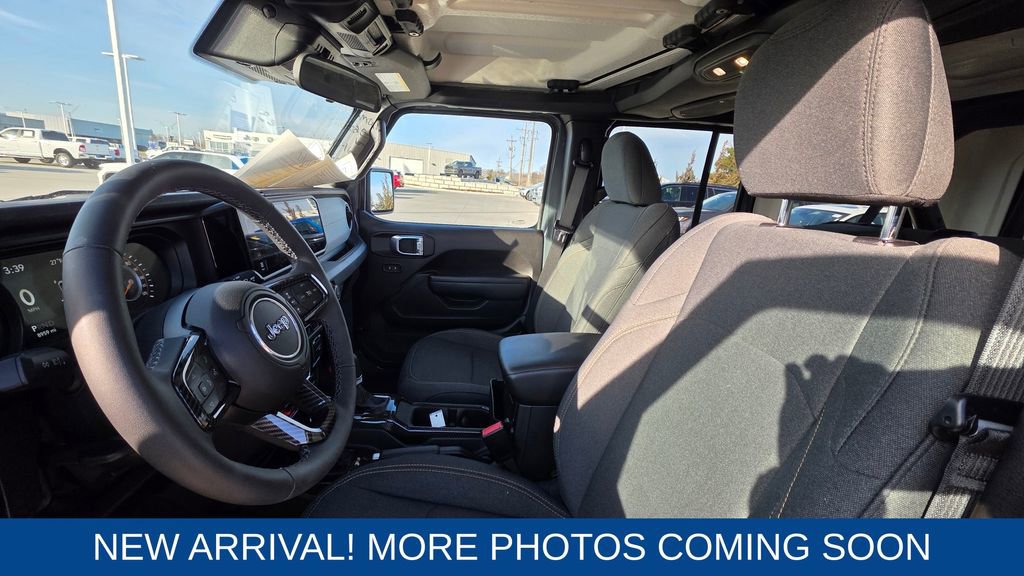 Used 2025 Jeep Wrangler Willys image 11