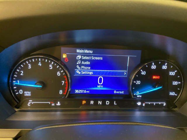 Used 2023 Ford Explorer XLT w/ Equipment Group 202A AWD/4WD image 26