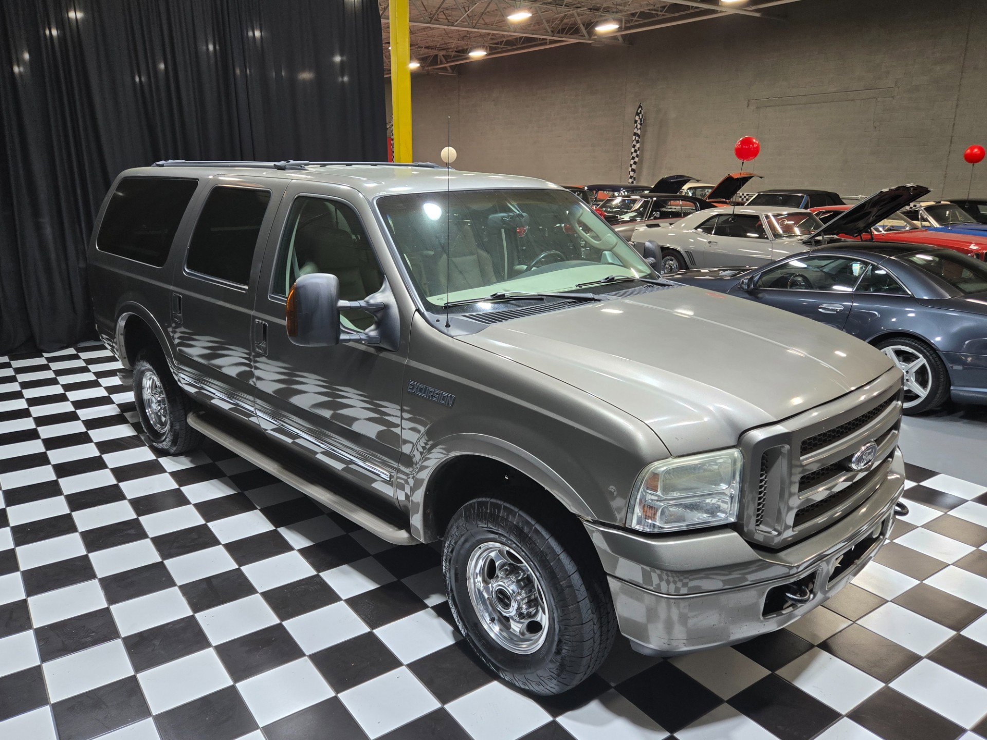 Used 2005 Ford Excursion Limited image 67