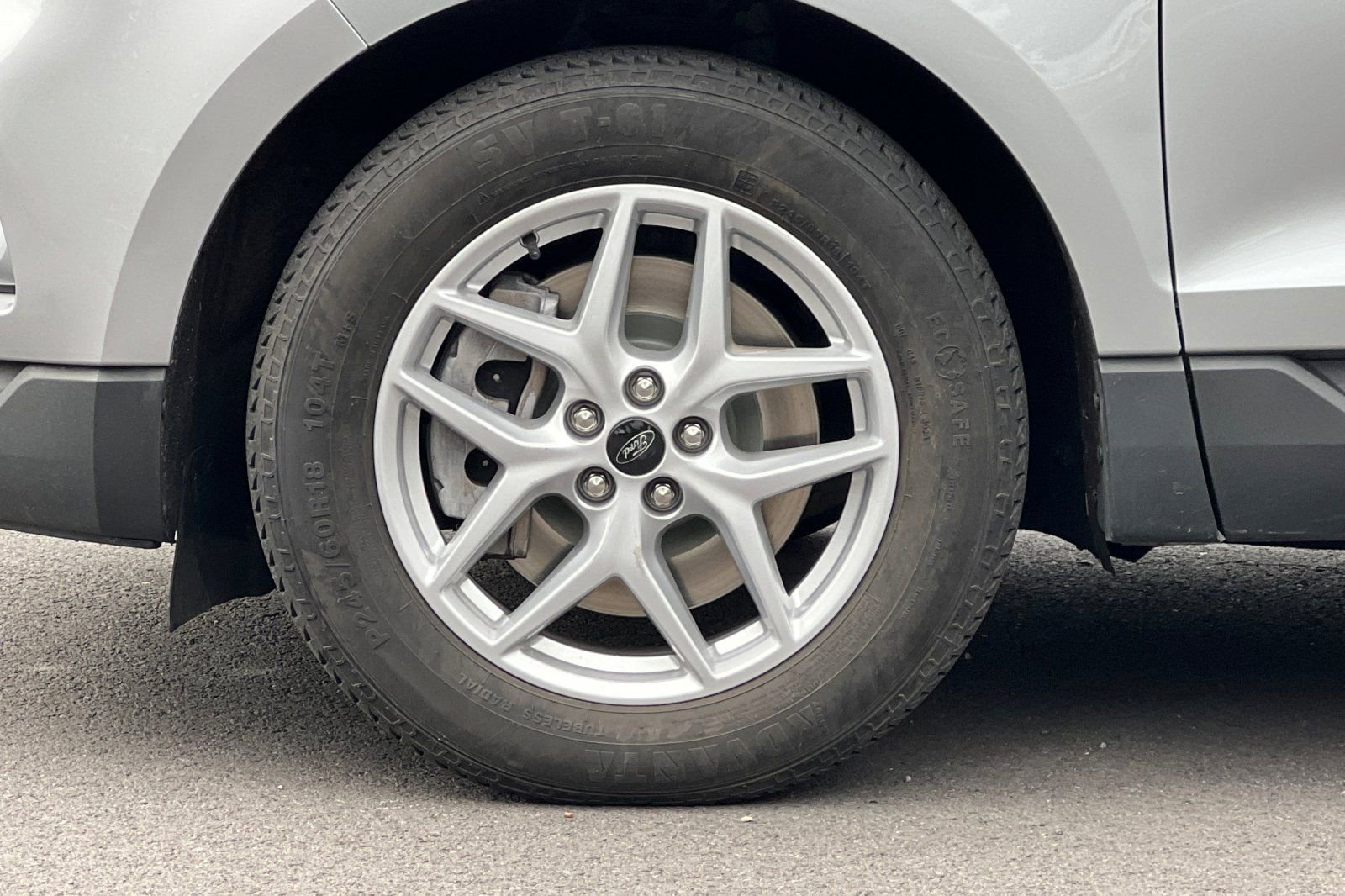 Used 2023 Ford Edge SEL image 26