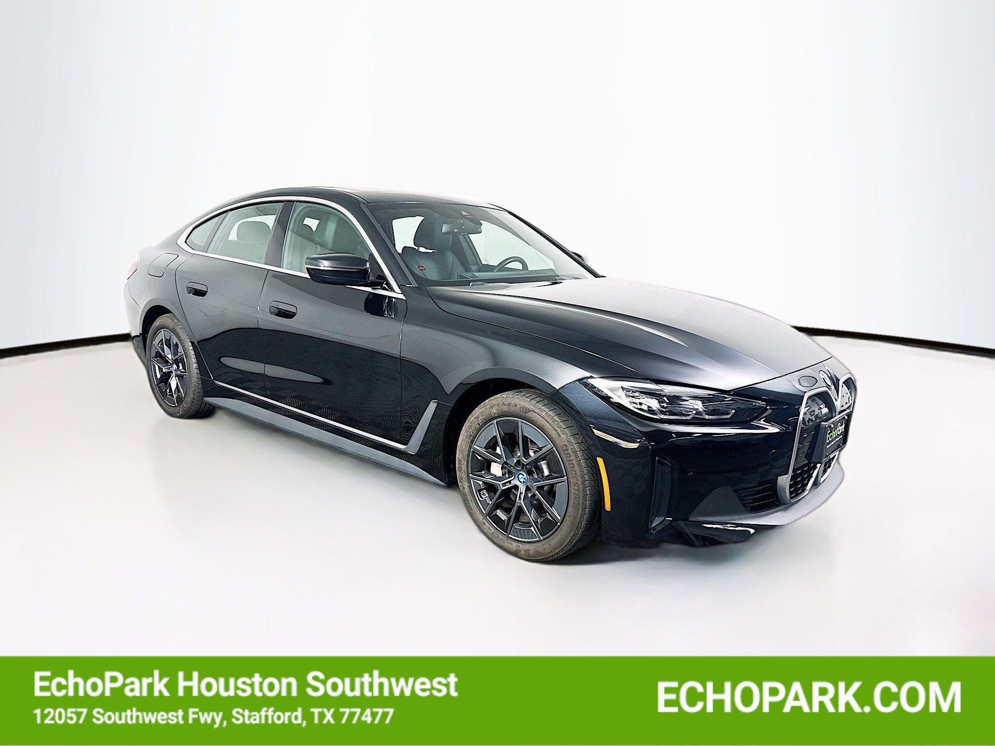 Used 2024 BMW i4 eDrive35 w/ Convenience Package image 1