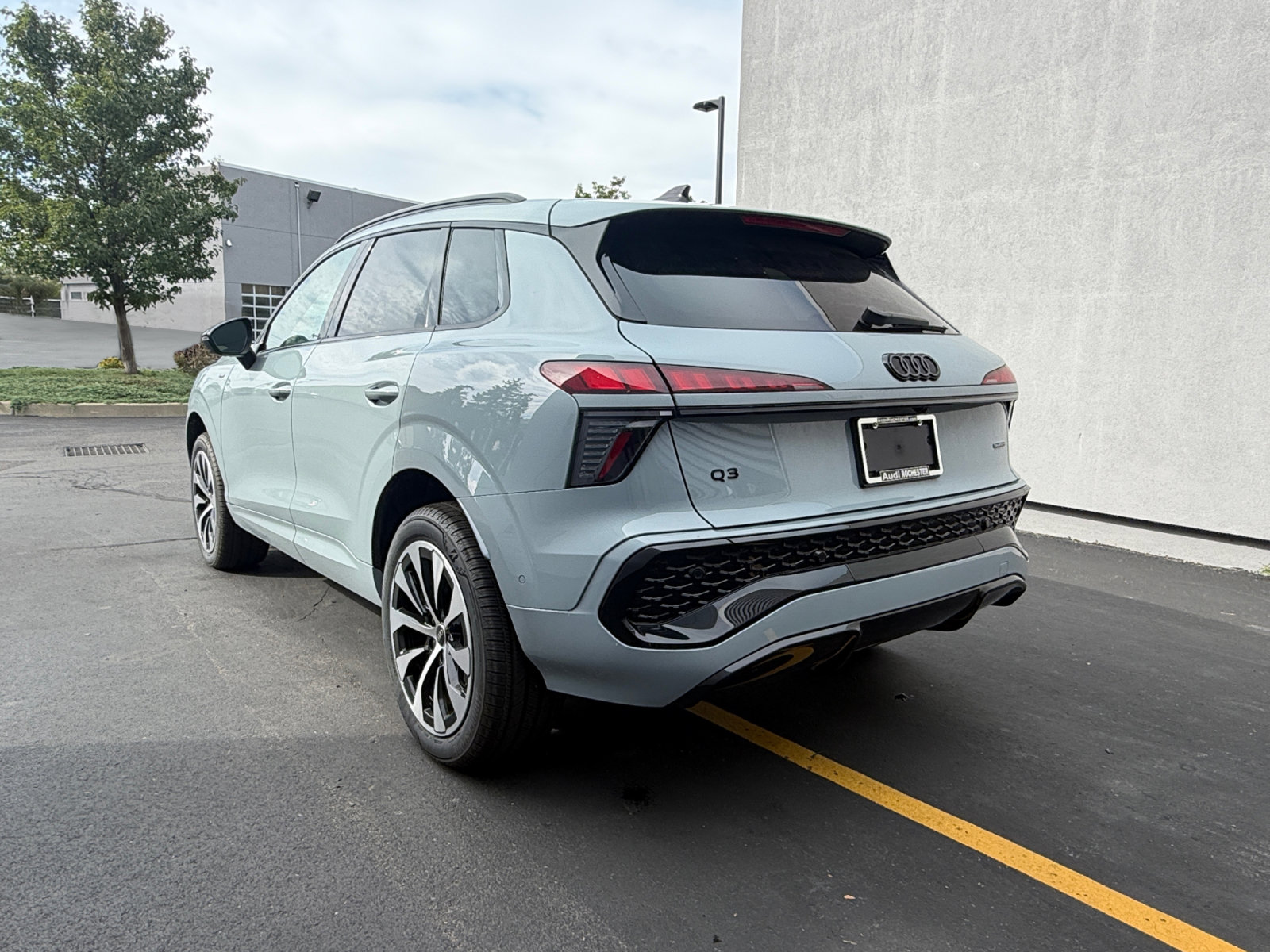 New 2026 Audi Q3 quattro 2.0T AWD/4WD image 3