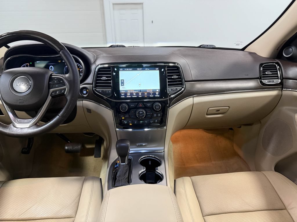 Used 2021 Jeep Grand Cherokee Overland w/ Protech Group AWD/4WD image 18
