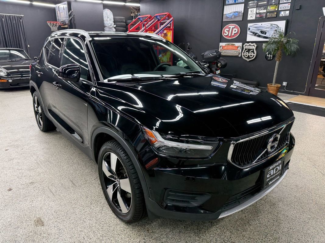 Used 2019 Volvo XC40 T5 Momentum image 7