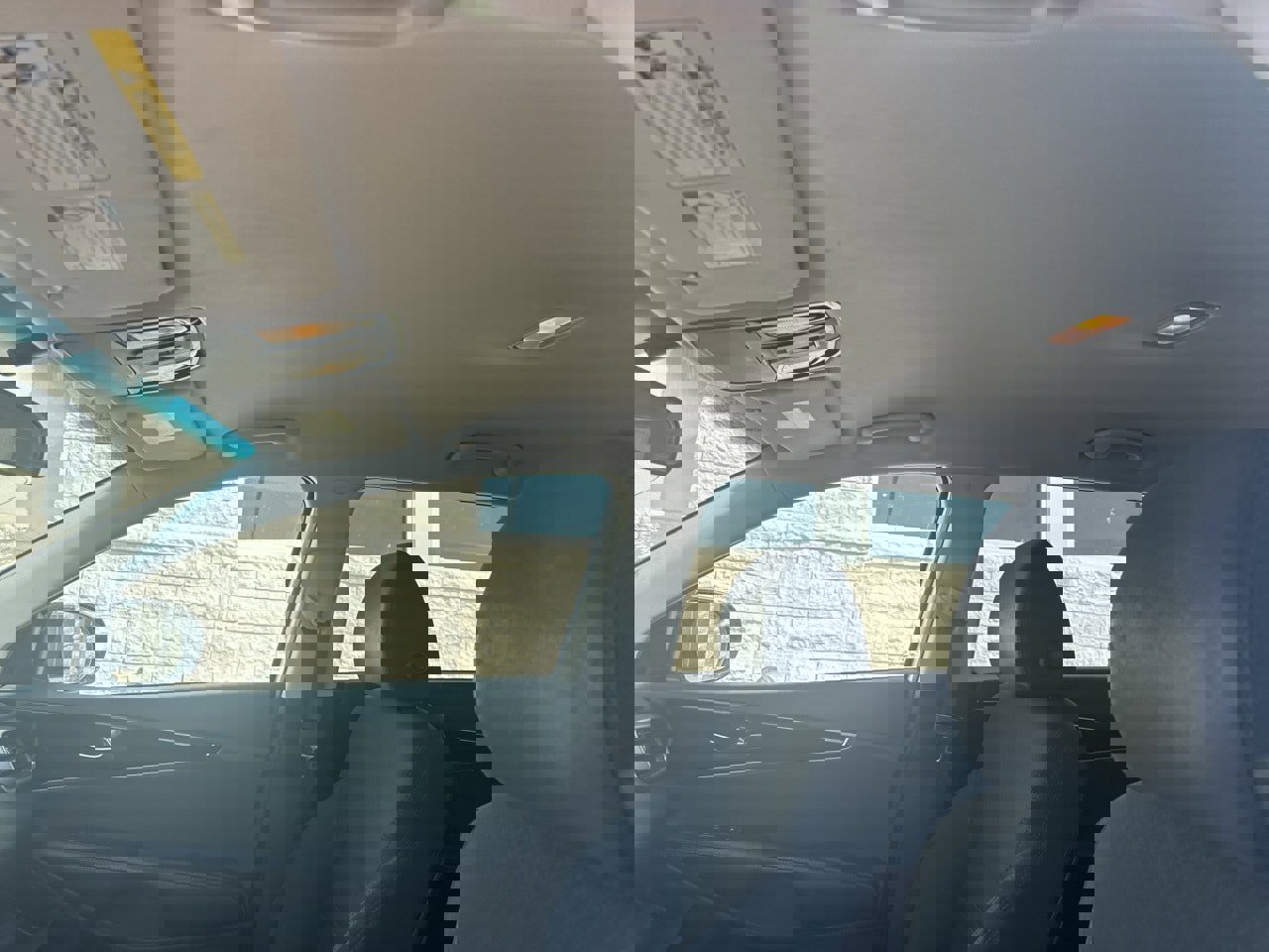 Used 2020 Kia Sorento S image 11